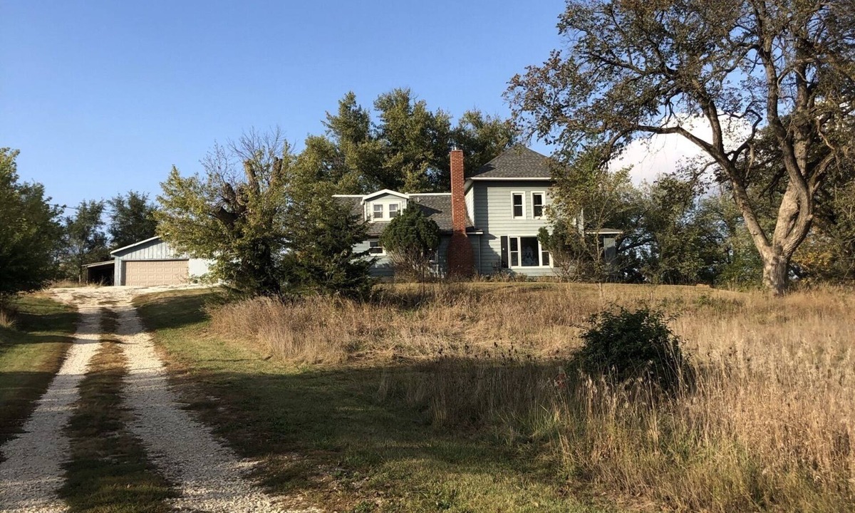 Guthrie County House | Menlo Farmhouse