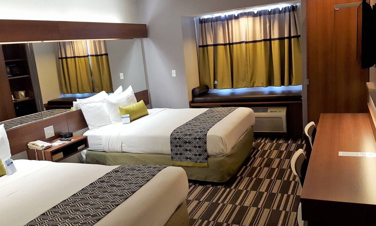 Bellevue Hotel | Microtel Inn & Suites by Wyndham Bellevue/Omaha
