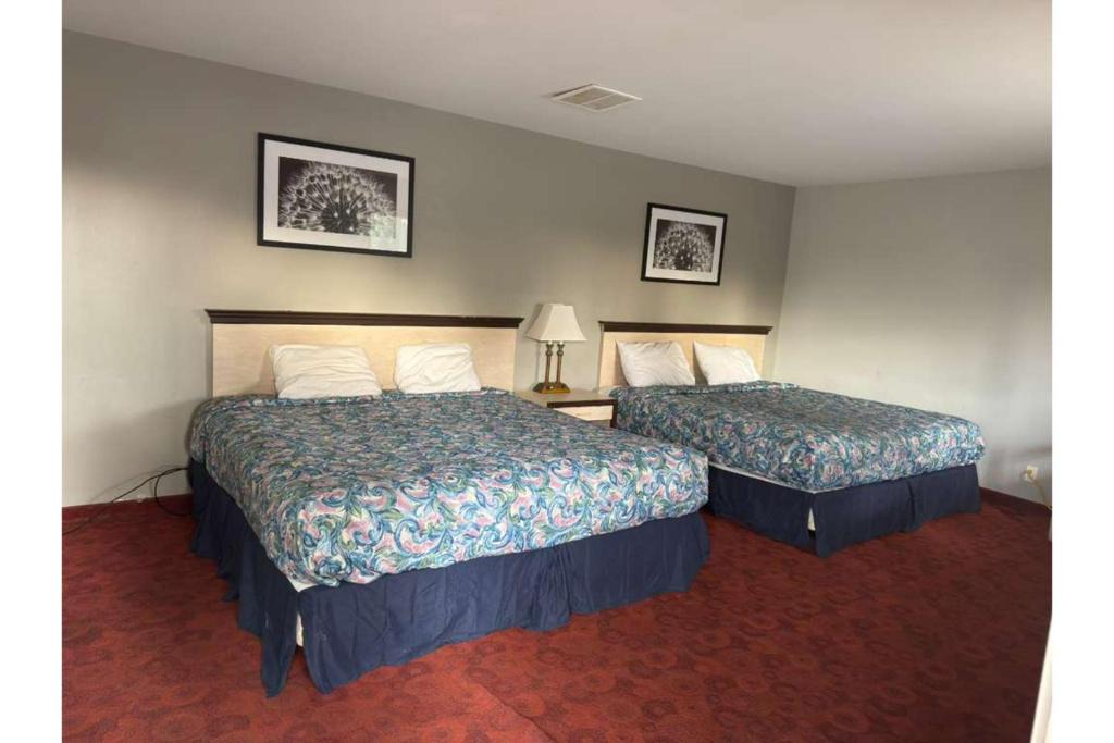 Burlington Hotel | Midtown Motel Burlington Near Hwy 34