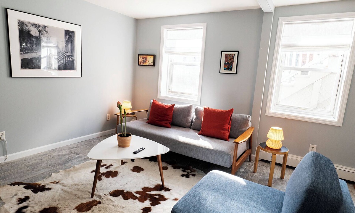 Historic Downtown Apartment | Modern 1-bedroom apartment in downtown Jersey City 1 block from Grove St. Path.