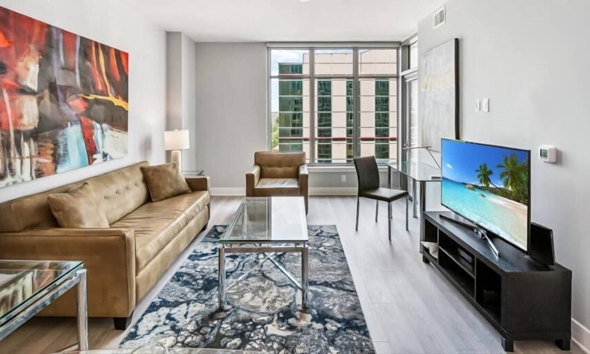 Woodmont Triangle Apartment | Modern | 1BR Apartments | Downtown Bethesda | by GLS