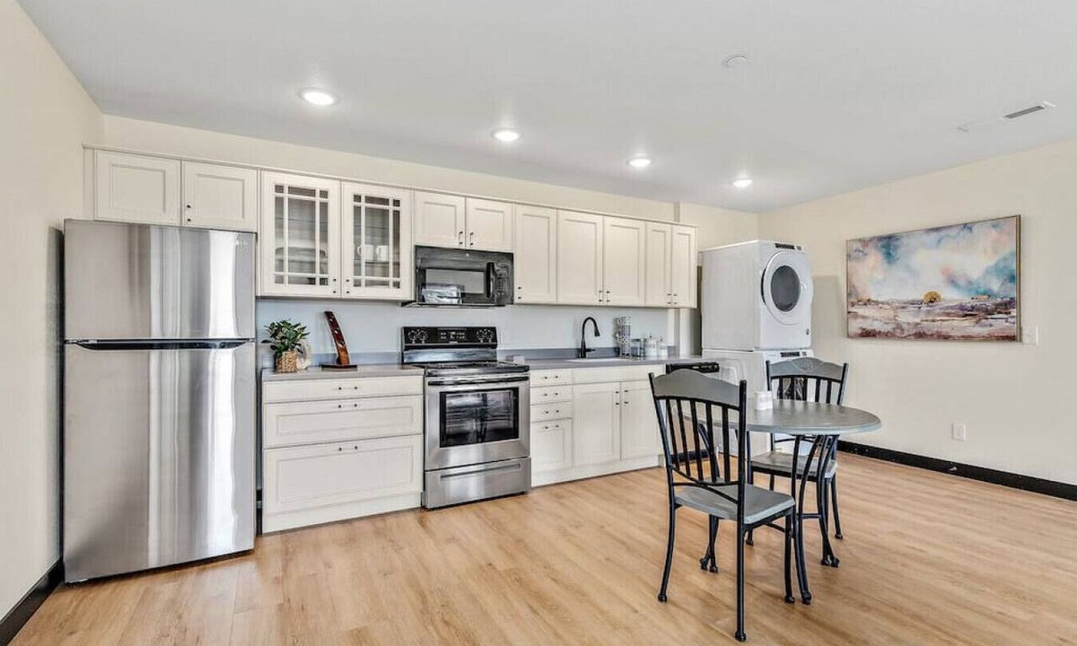 Rapid City Apartment | Modern 2 bdrm loft near restaurants & attractions