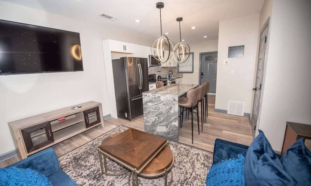 Dawsonville House | Modern 2 bedroom home 4 bed mins from Dawnsonville