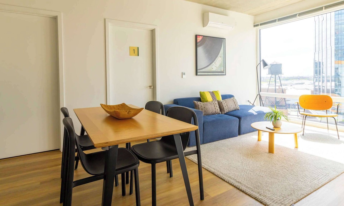River North House | Modern 3BR Apartment Near North Ave Shops
