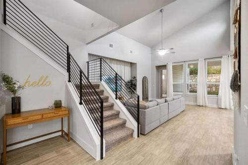 Austin House | Modern and lux 4B House with Office 20 min to DT