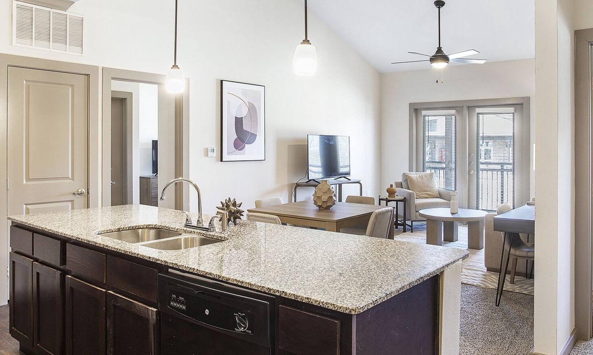 Georgetown Apartment | Modern Apartment in Prime Location (ID3128X66)