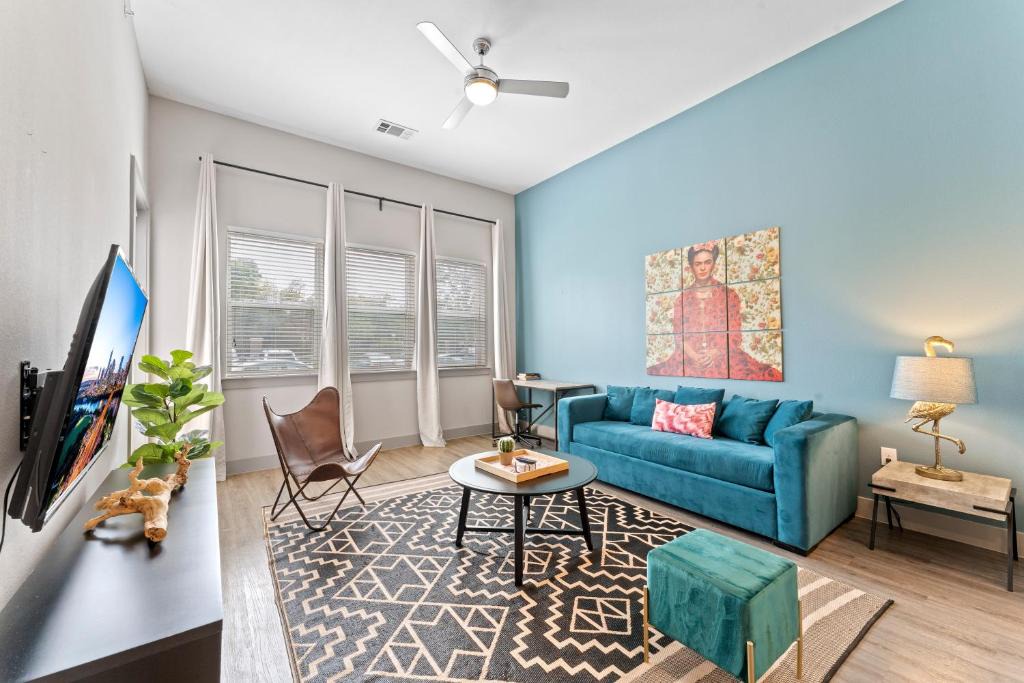 Montopolis Apartment | Modern & Chic 1BR Luxury Apts Close to Downtown & Airport