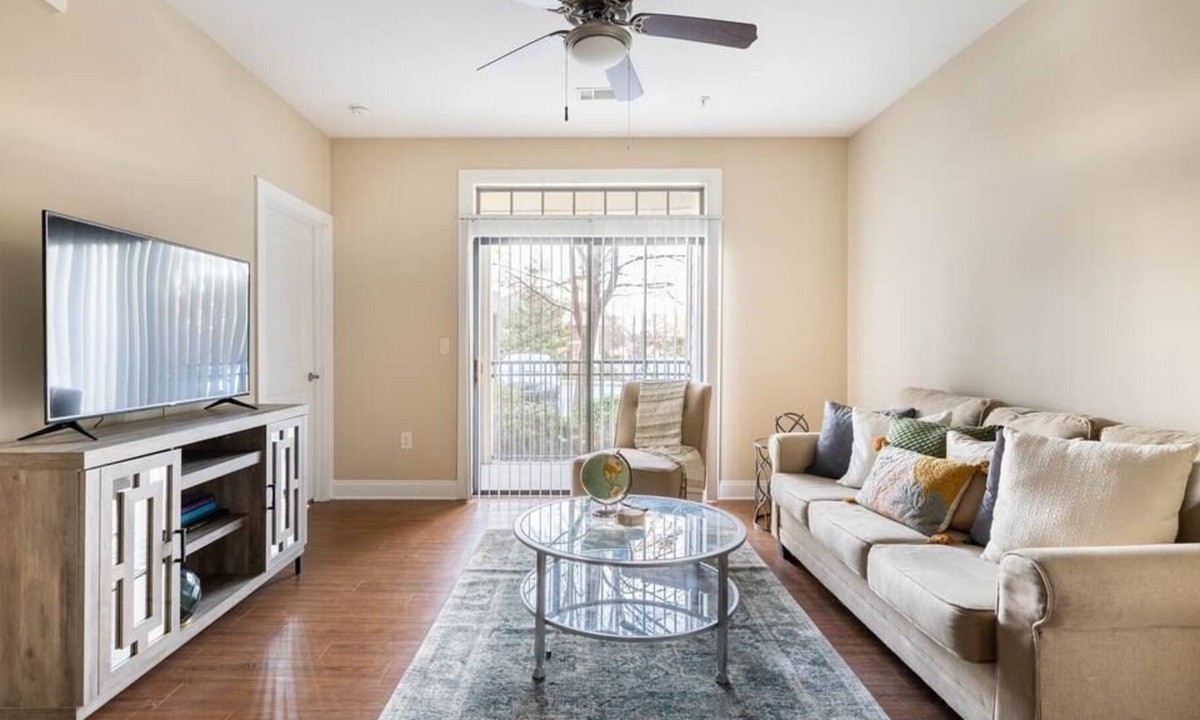 Forest Acres Apartment | Modern & Cozy2BR Near Ft Jackson