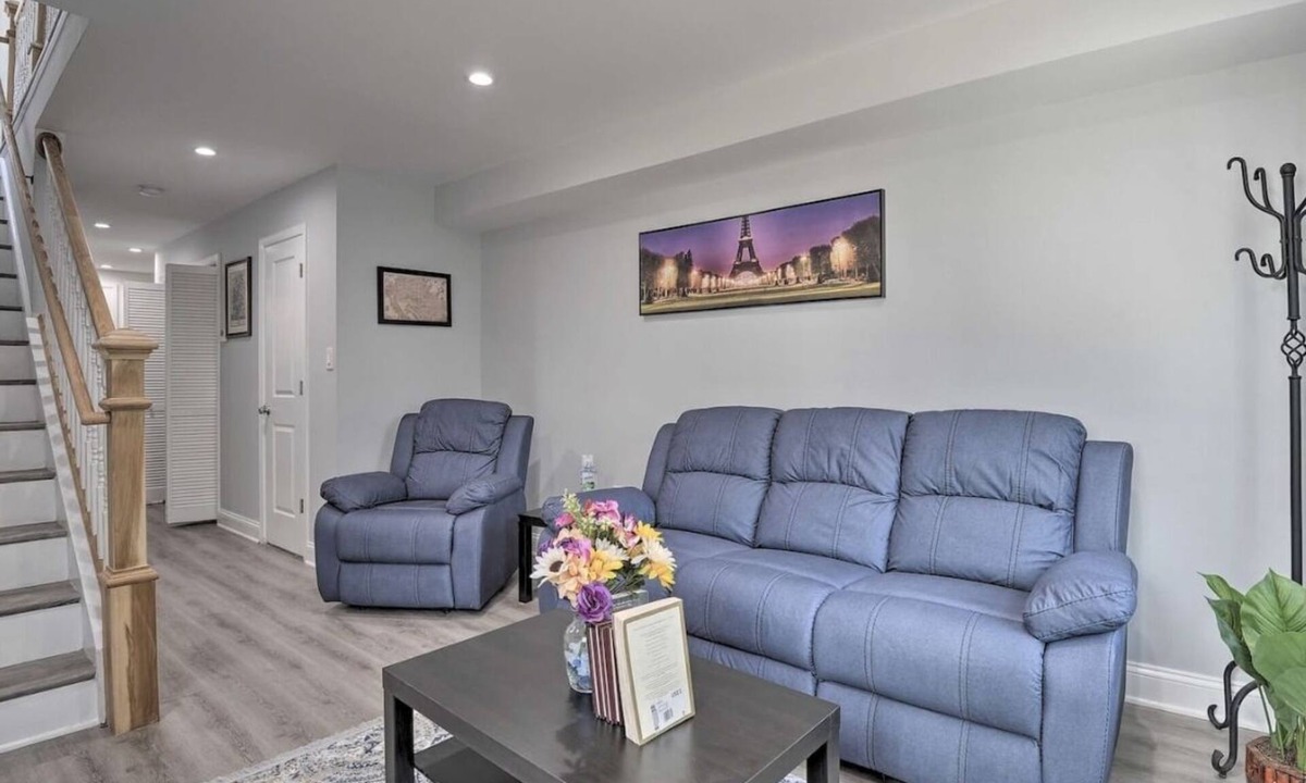 Brightwood House | Modern DC Townhouse - Private Entry, Free Parking & Easy Downtown Access
