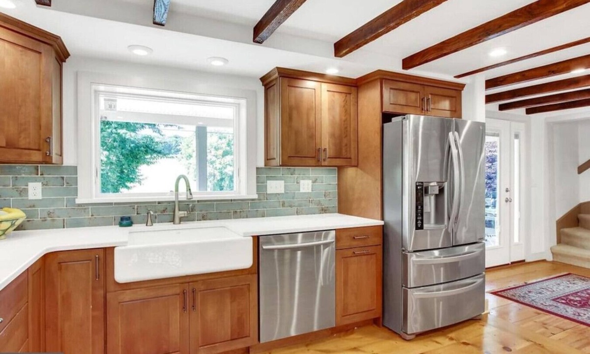 Stewartstown House | Modern Farmhouse with hot tub/sauna/huge patio
