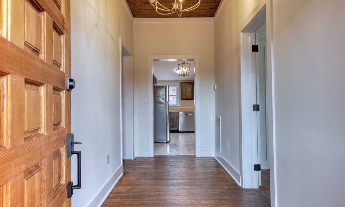Rome House | Modern Rome Retreat Near Hospitals & Colleges