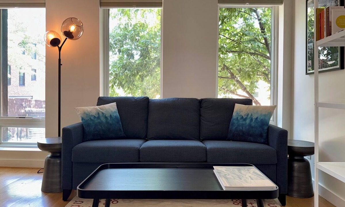 Gowanus Apartment | Modern & Warm Family-friendly Carroll Gardens Duplex with Private Rooftop