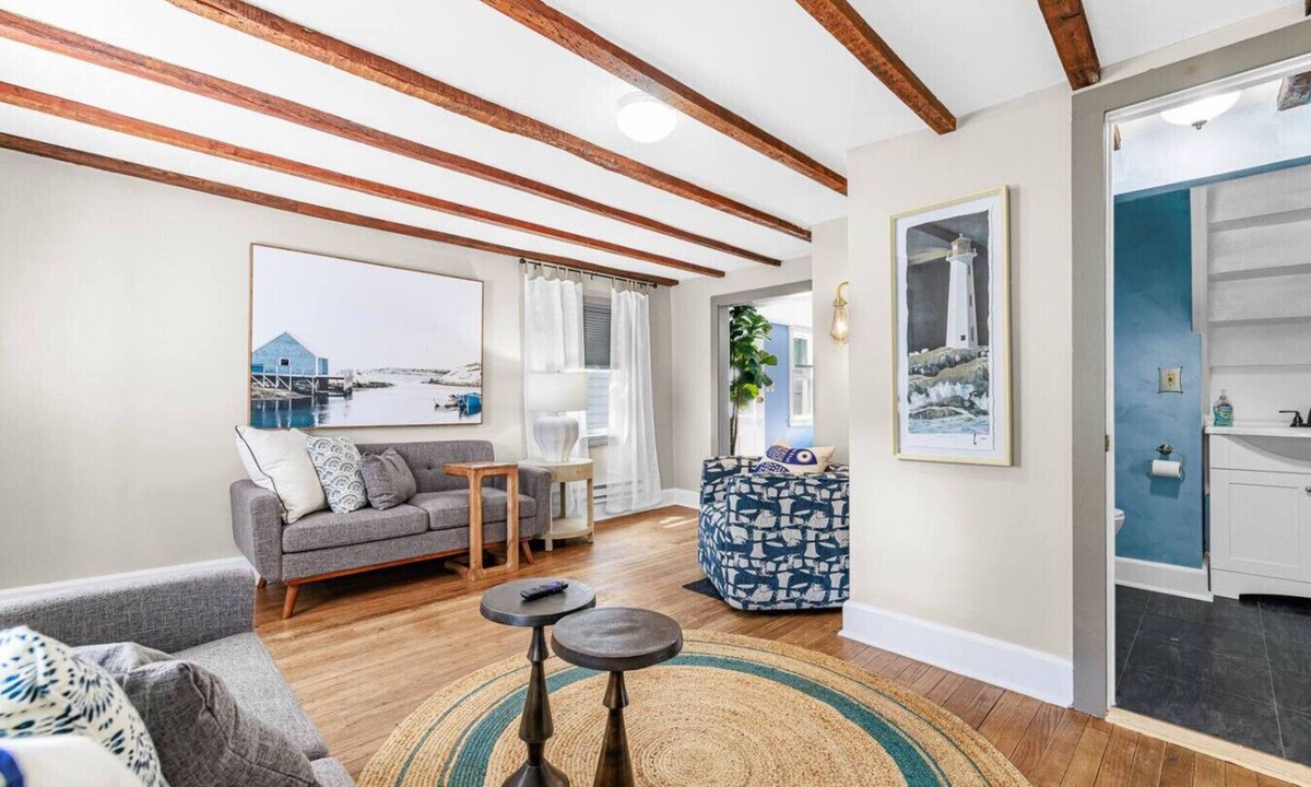 Chesapeake City House | Modish Cottage w/Bar Shed Charm!
