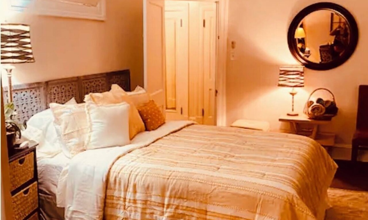 Winchester Apartment | Morocco Loft 2BR overlooking city walking mall