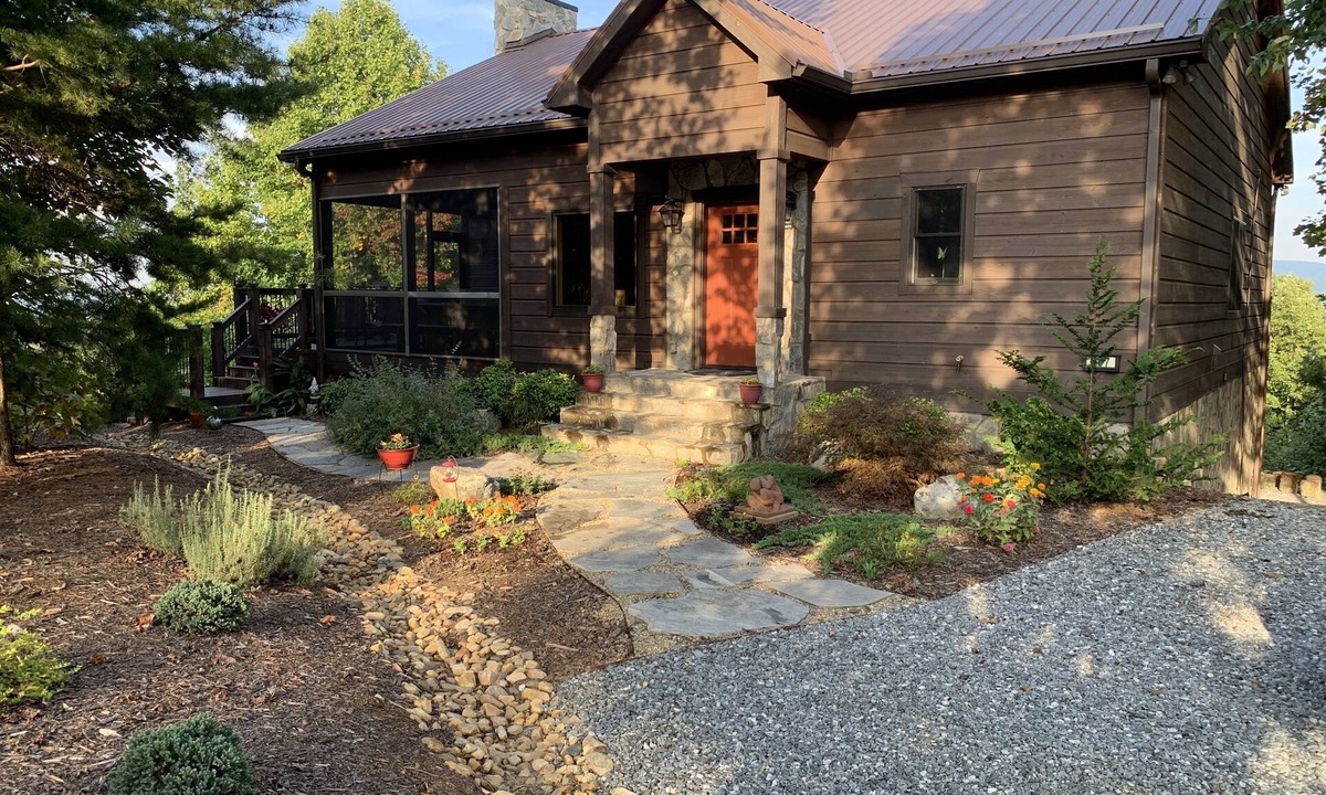 Vein Mountain Cabin | Mountain Cabin With All The Amenities Of A Home