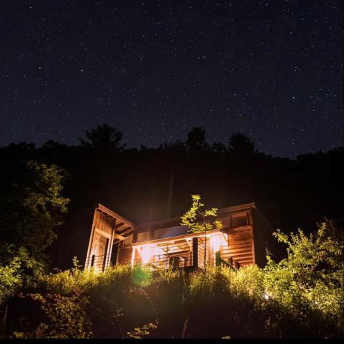 Vilas House | Mountain High Aster a tranquil tiny home nestled high in the mountains near Boone, NC