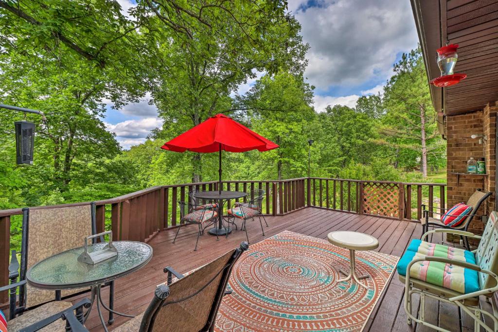 Mountain Home House | Mountain Home Retreat about 5 Mi to Norfork Lake!