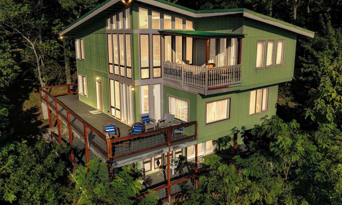 Mentone Apartment | Mountain Retreat! Ruby's Roost House