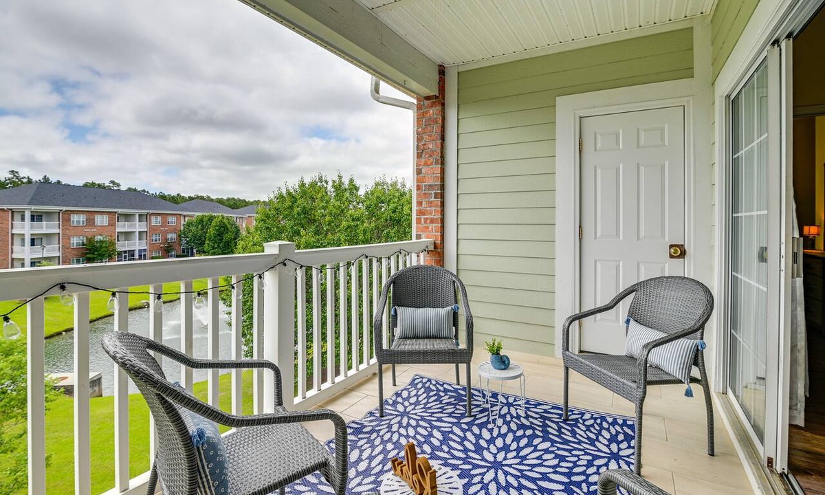 Socastee Condo | Myrtle Beach Condo w/Large Balcony & Pool Access