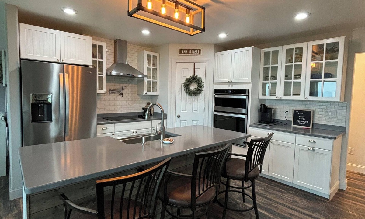 Watkins Other | nCozy Rural Guesthouse with Modern Amenities - 13 miles from Cedar Rapids!