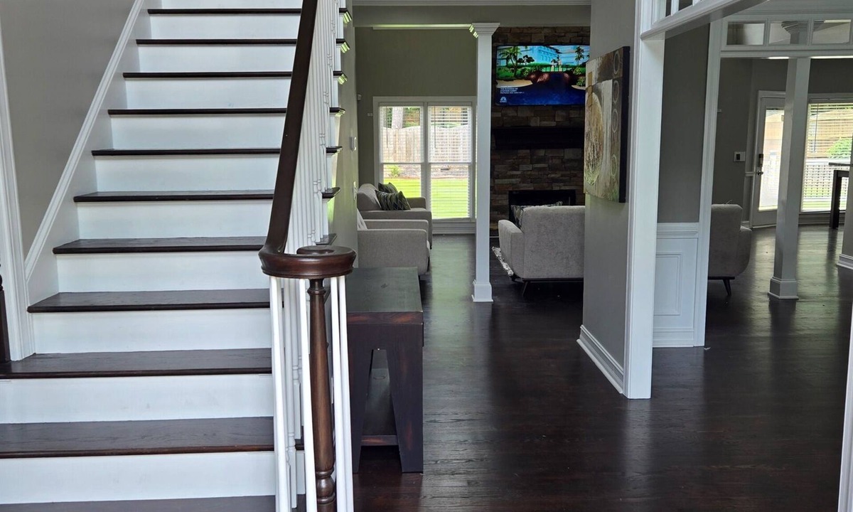 Acworth House | Near LakePoint! Spacious 3-Story Retreat