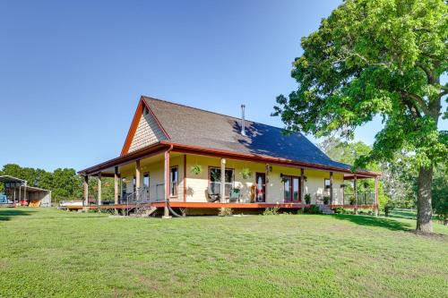 Newton County House | Neosho Home on 90 Acres w/Private Pool & Fire Pit