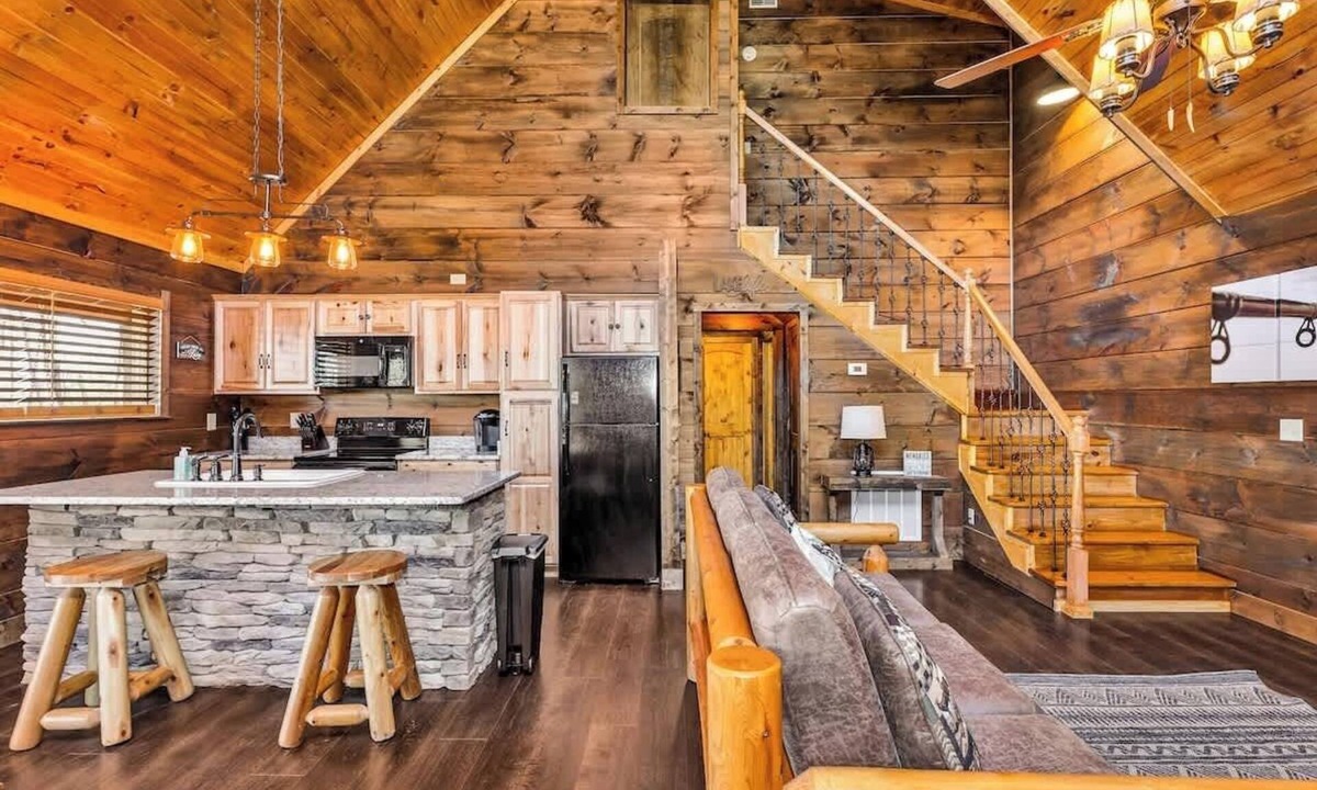 Langston Cabin | "New Lake Cabin in an Incredibly Quiet Setting"