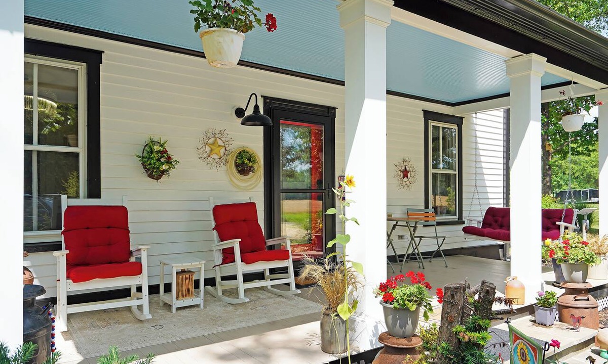 Bealeton Other | NEW - Winter Wood Farm - Farmhouse Retreat w/Pool, Hot Tub and Countryside View