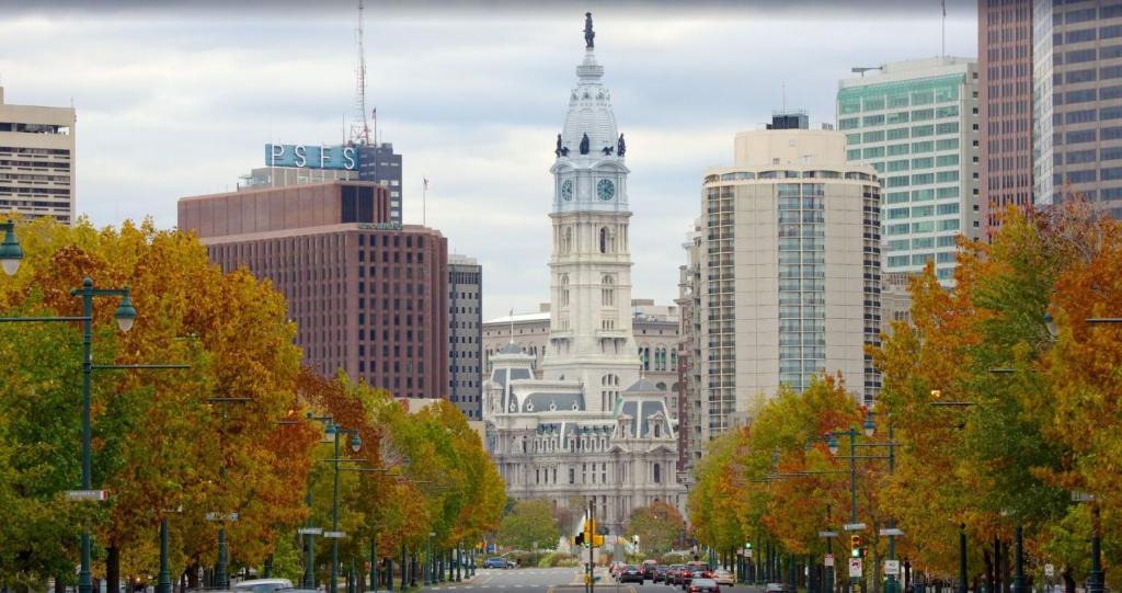 Hawthorne Apartment | Newly Renovated 4 Bedroom House Center Philadelphia