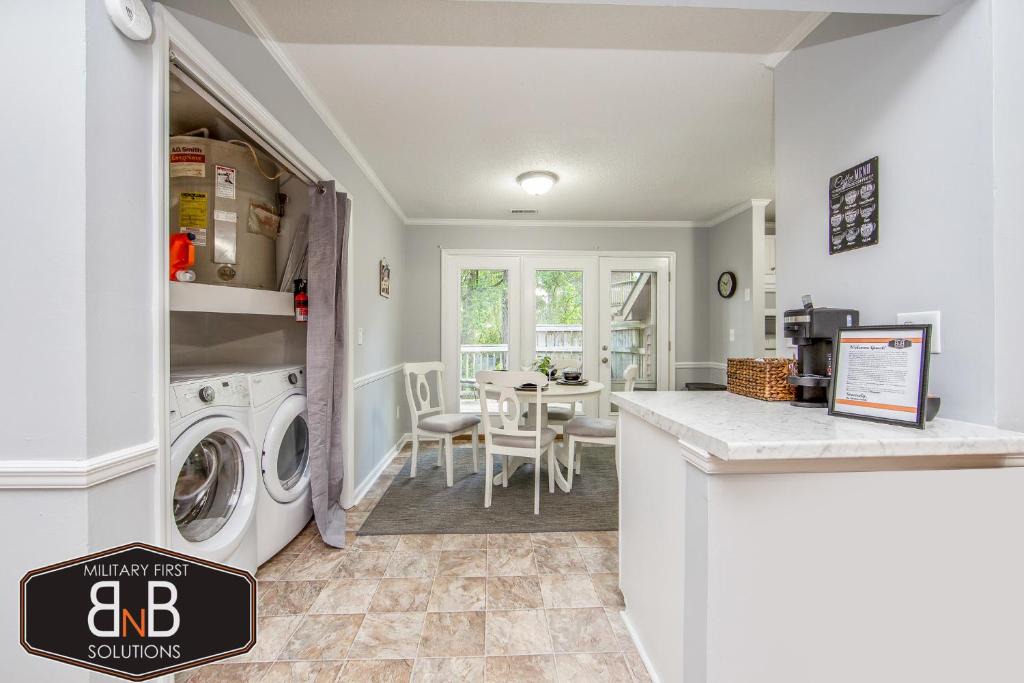 Fayetteville Apartment | No Place Like Homeplace!