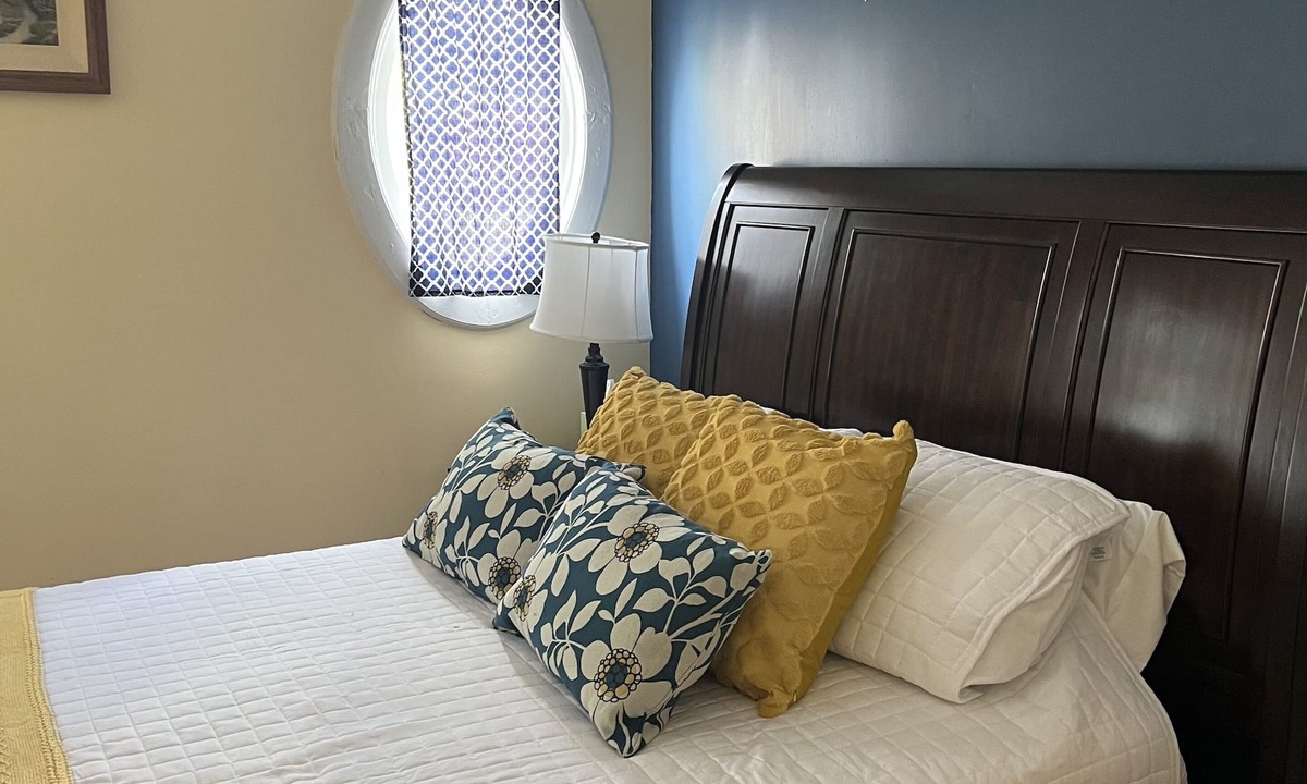 Berkeley Springs House | Norma Jeans