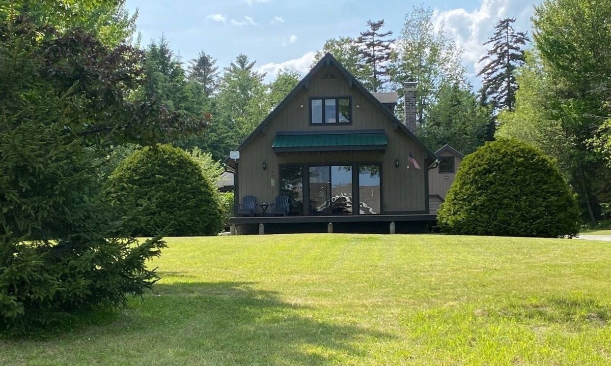 Errol House | North Country Vacation Oasis-Akers Pond