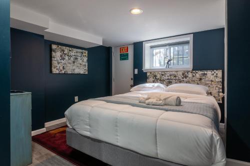 Downtown Baltimore Apartment | NYC Style Living