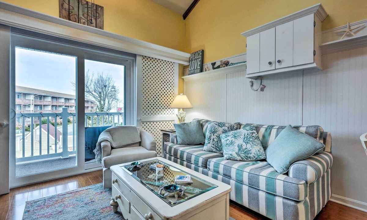 Caine Woods Condo | Ocean City Beach Condo w/Private Balconies!
