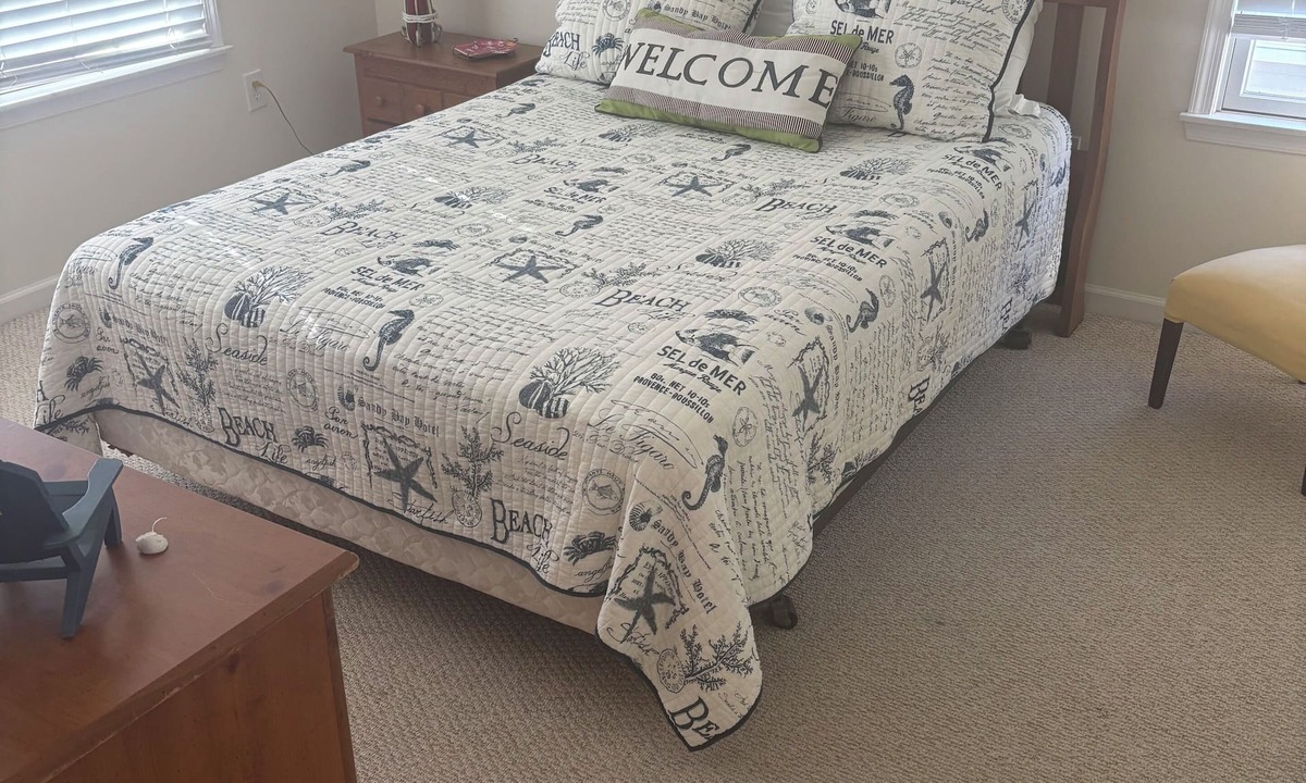 South End Condo | Ocean City, NJ. Cozy Second Floor Condo at 35th Street. Family-owned and managed