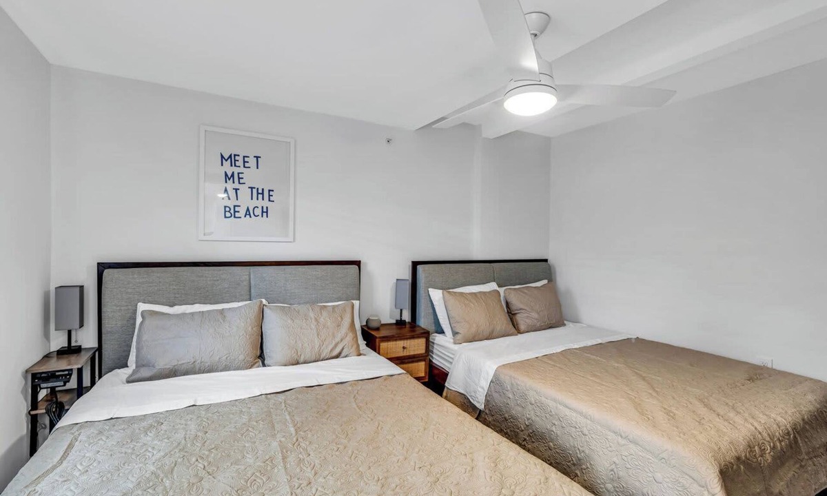 Wall Apartment | Ocean Grove 1BR w/2 Queens 2 Blocks to Beach & Main Ave | Near Asbury Boardwalk
