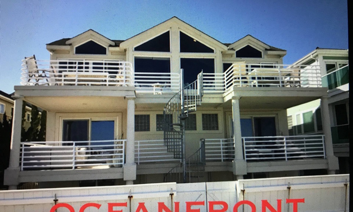 South End House | Oceanfront 12 Bedroom 8 Bath - ideal for family reunions or corporate retreats