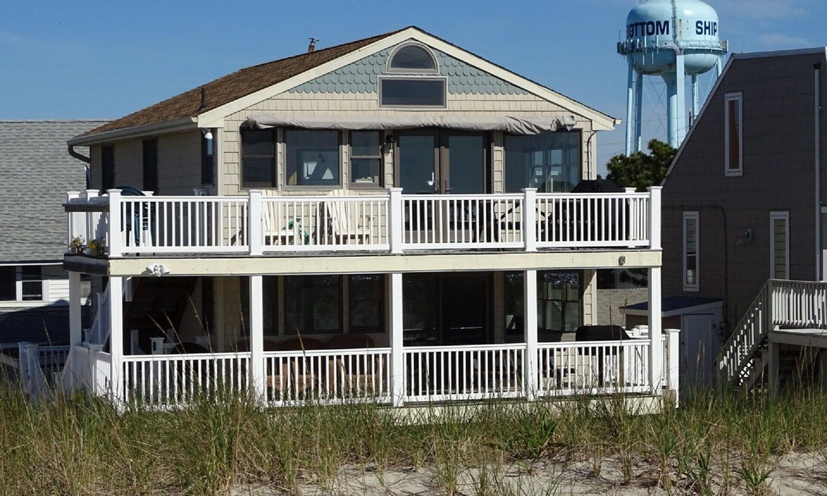 Ship Bottom House | OCEANFRONT Dog Friendly Duplex - First Fl on Quiet Street in Ship Bottom, NJ