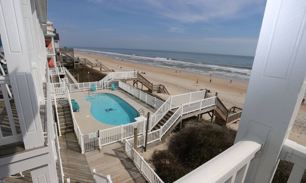 Surf City House | Oceanfront, Elevator, Early Check-In, Heated Pool, Step onto the Sand