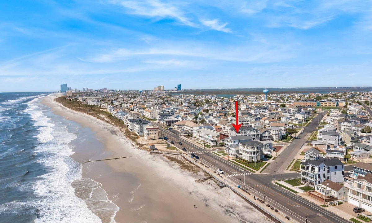 Leeds Point House | OCEANFRONT in Brigantine - 5BR/5Bath