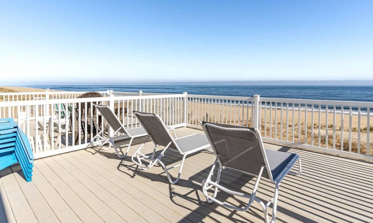 Midtown Ocean City House | Oceanfront Townhome with Pool ~ Ocean Colony 29