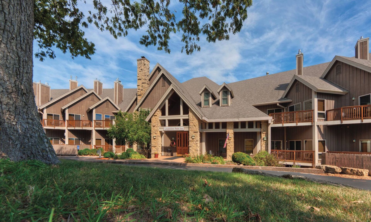 Hanover Resort | OFFICIAL LISTING | WorldMark Galena Studio w/Fireplace, Jetted Tub, Pool & More!