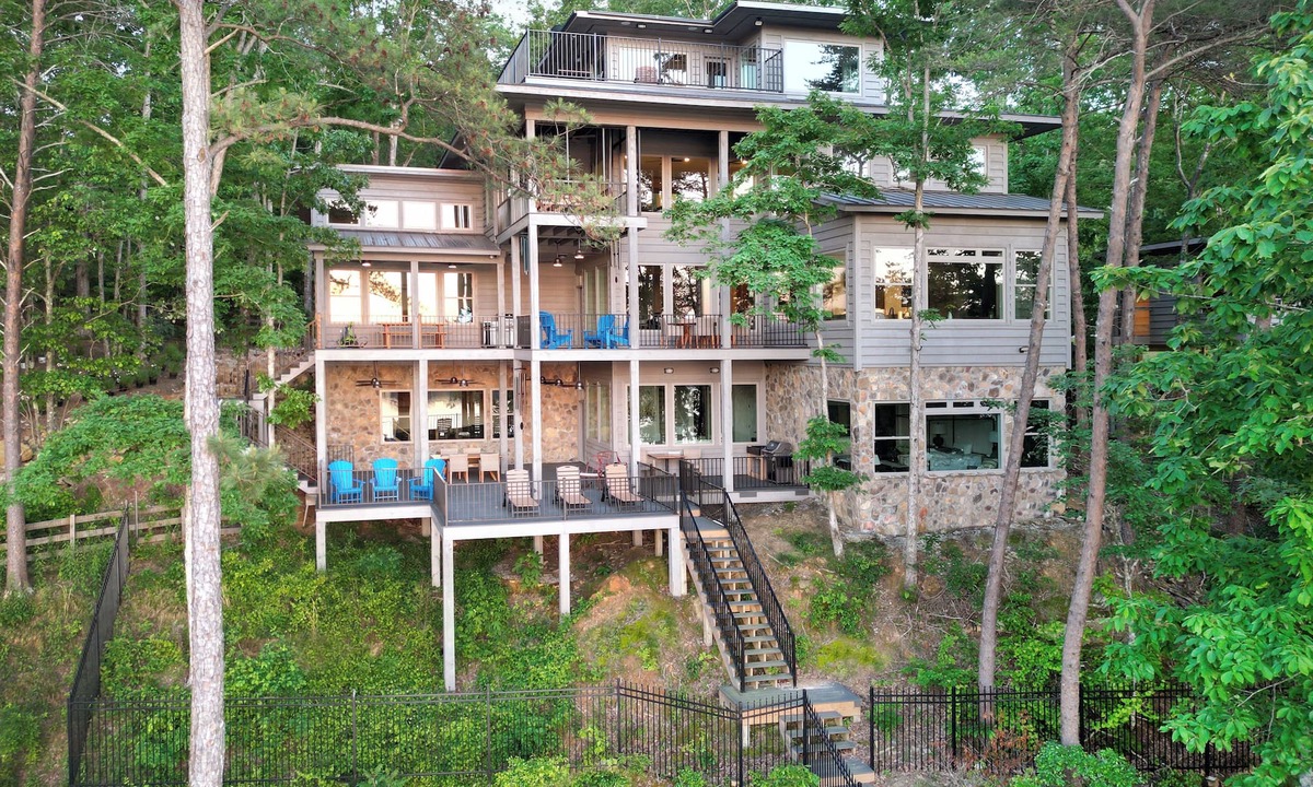 Crane Hill House | One of a Kind! Stunning Treetop Mansion on Smith Lake - Sleeps 22!