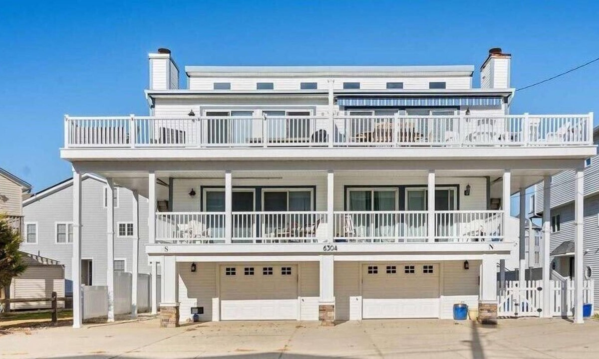Sea Isle City House | Only One house from the beach on 63rd Street