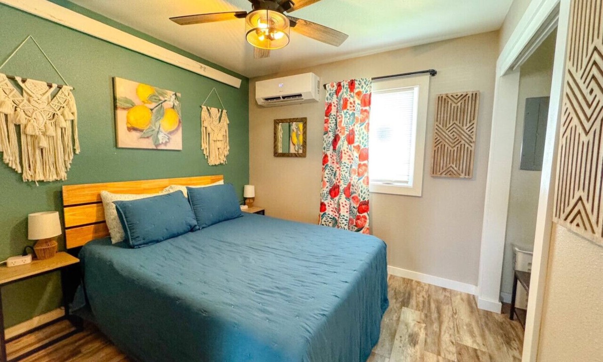 Spearfish Apartment | Open layout 1/1 apt close to downtown Spearfish!