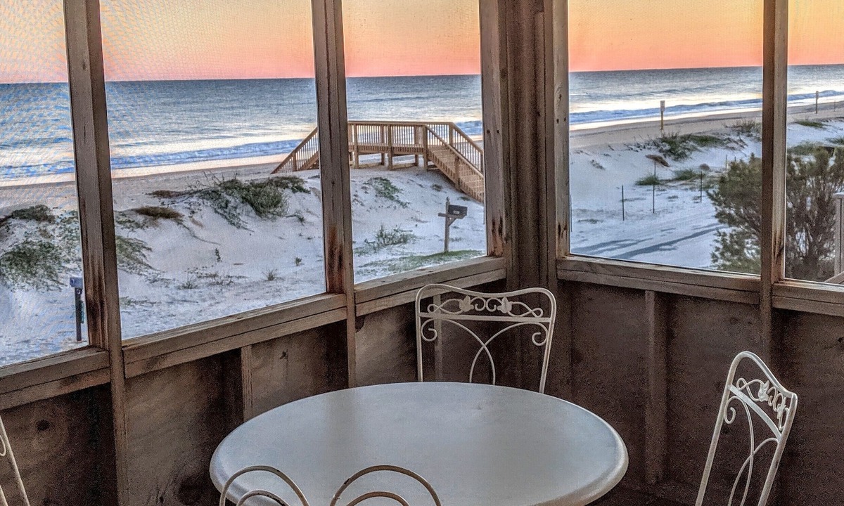 Surf City House | Our Happy Place, As Good As Beach Front, Dog Friendly