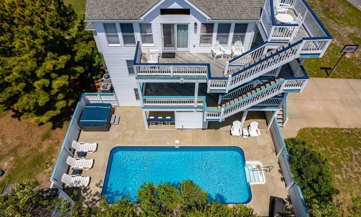 Whalehead Beach House | Out of the Blue 8 Bedroom Home With Private Pool