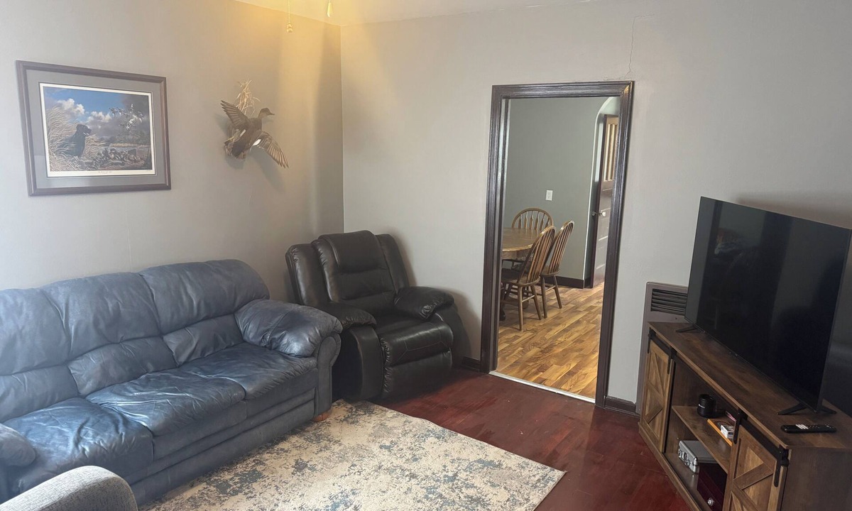 Eureka House | Outdoorsman’s getaway with excellent hunting and fishing nearby