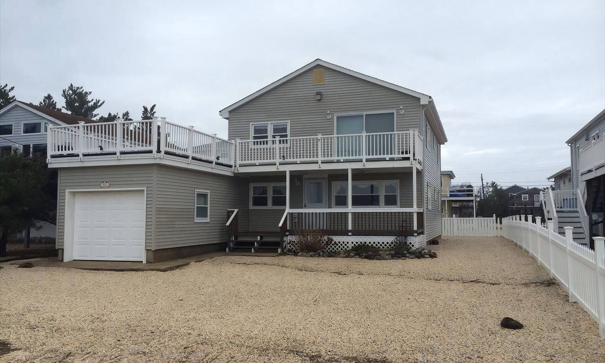 Surf City Apartment | Outstanding Bayviews from this 1st floor duplex