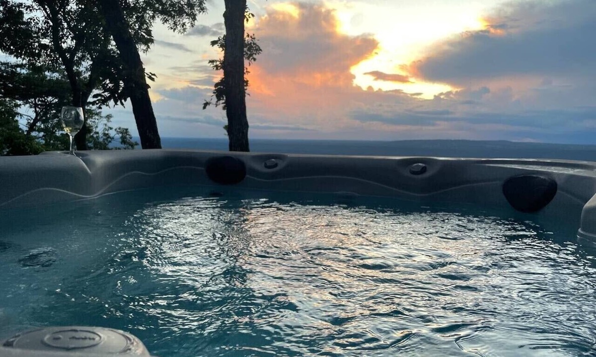 Valley Head Cabin | Owl’s Hollow - Stunning Brow View
